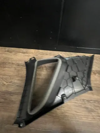 VW Polo Hinten Links Säule Rand 2G4867287A 2018 Verkleidung Säule Schwarz - Bild 8