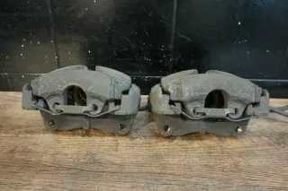 VW T5 Bremse vorn vorne Komplett Set 2.5 TDI Scheiben Halter Beläge AXE 174PS - Bild 2