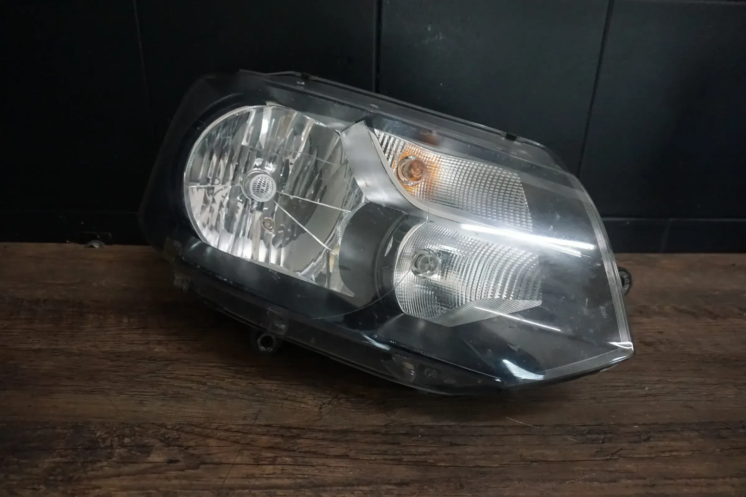 Original Volkswagen T5 Scheinwerfer Halogen Rechts Vorne 7E1941016H - Bild 1