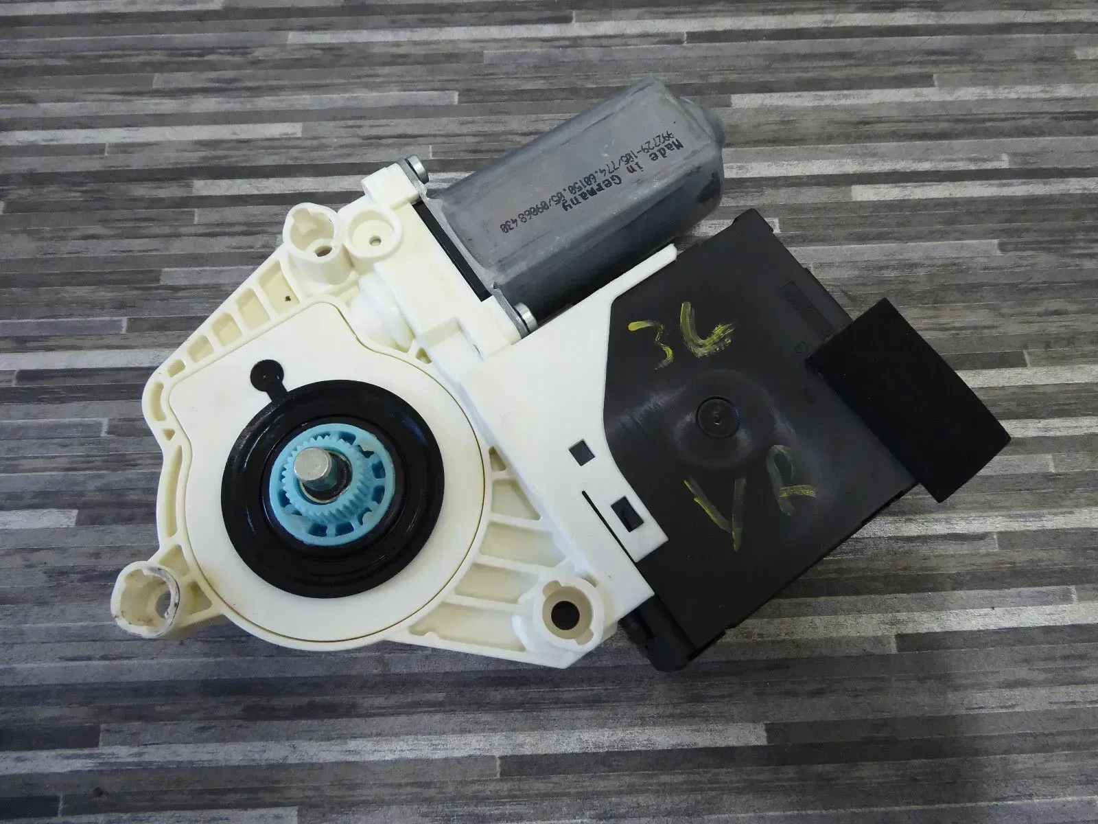 Original VW Passat 3C Fensterhebermotor 1K0959792N 1K0959702AC 3C9839462 VR - Bild 1