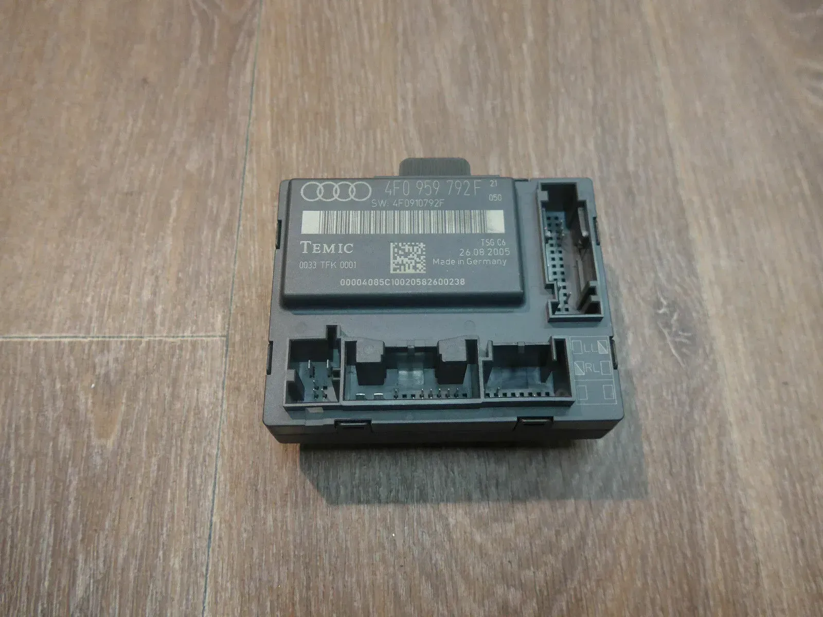 Original AUDI A6 4F C6 Türsteuergerät Steuergerät Tür hinten links 4F0959792F - Bild 1
