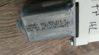 Audi A4 S4 8K A5 A6 Q7 RS6 Fensterhebermotor hinten links 8K0959812A - Bild 3