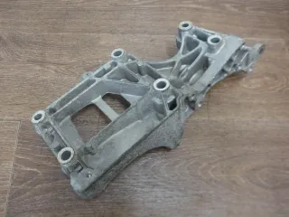 VW Golf 5 GTI 2,0TFSI 230PS BYD Aggregatenhalter 06F903143E - Bild 3