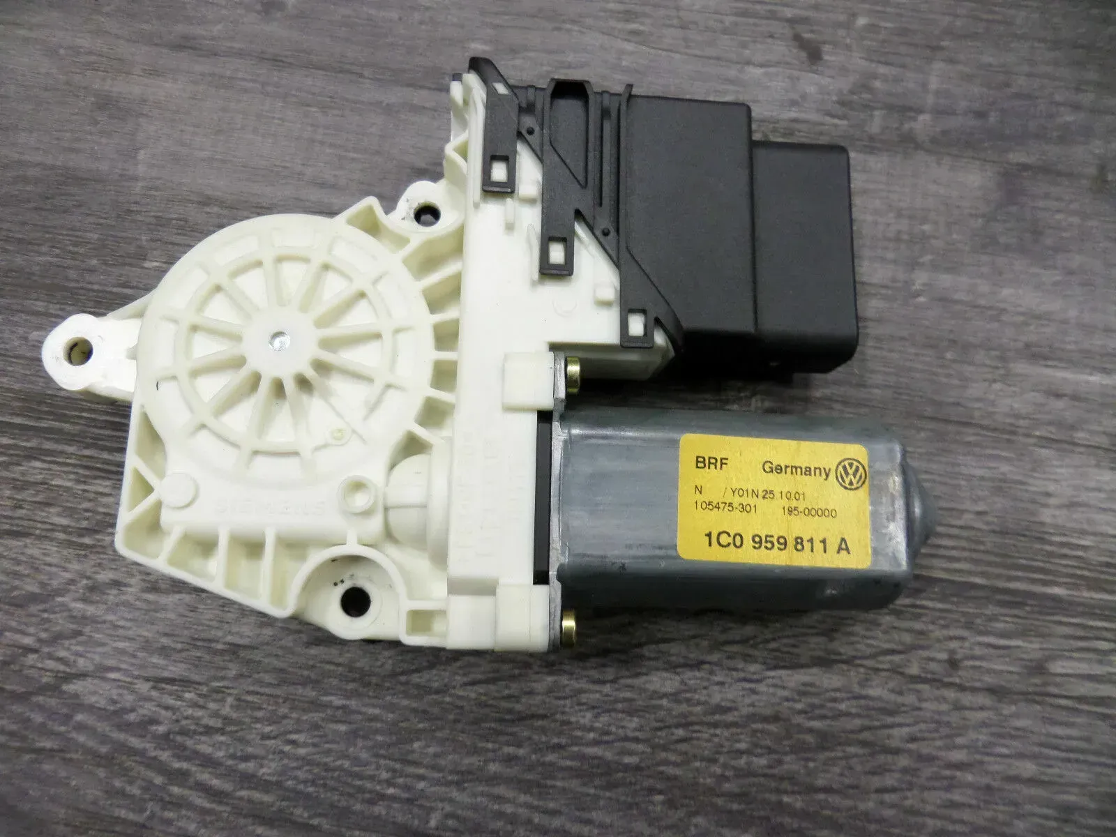 VW Golf IV 4 V6 Fensterhebermotor Motor Fensterheber Hinten Links 1C0959811A TOP - Bild 1