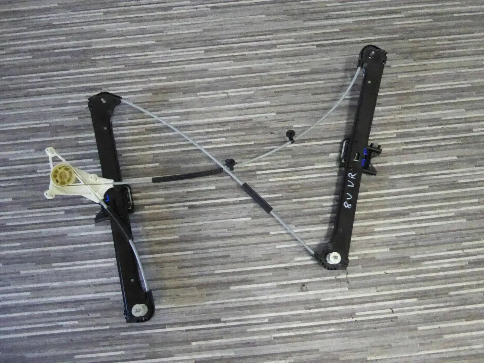Audi A3 8V Fensterheber Fenstermechanik Fahrertür vorne rechts 3-türig - Bild 1