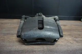 VW Passat 3G Bremsträger Bremssattel TRW vorne links 6798F - Bild 1