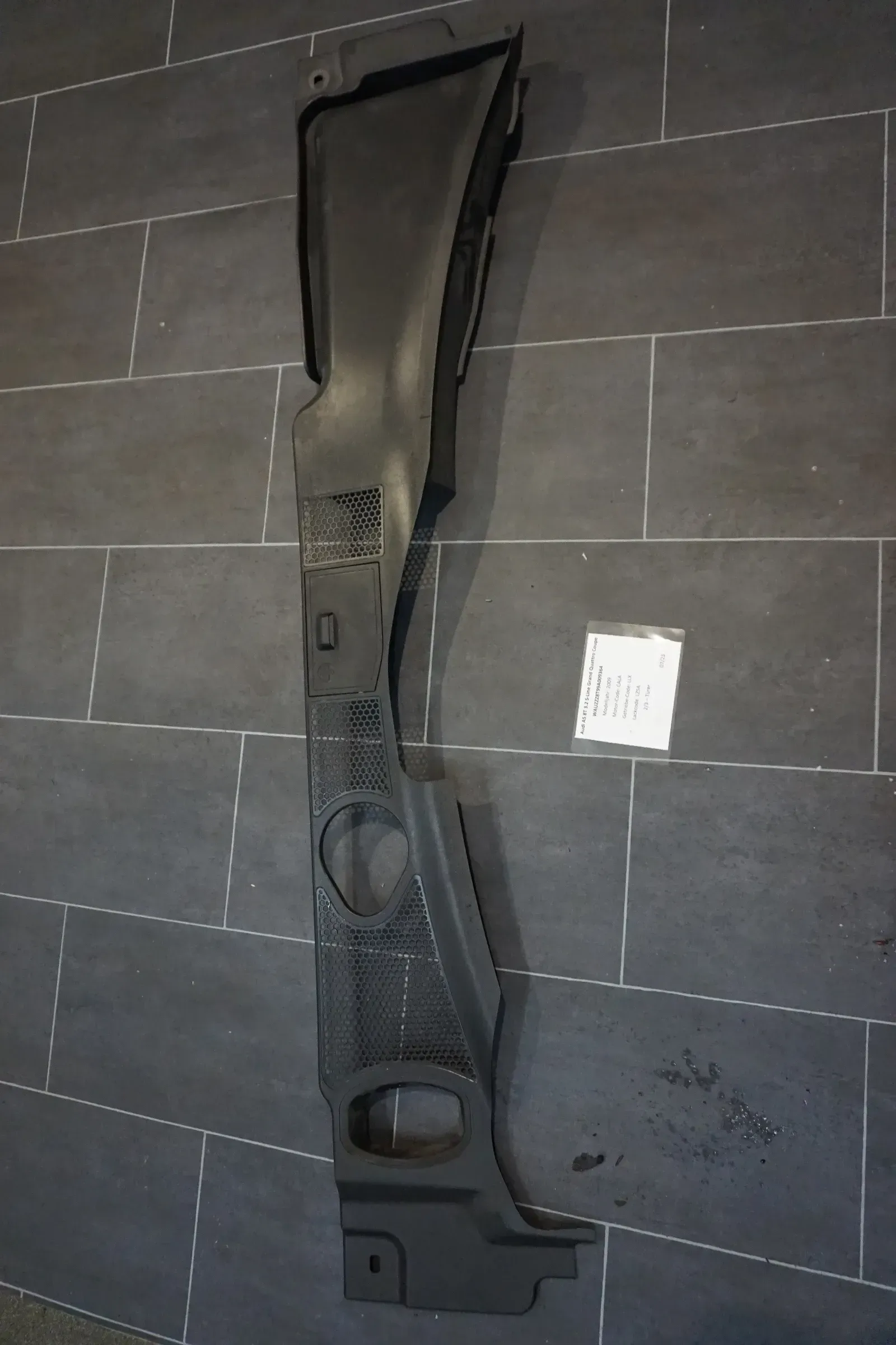 original Audi A5 8T A4 8K Windlauf Abdeckung Verkleidung Wasserkasten 8K1819447 - Bild 1