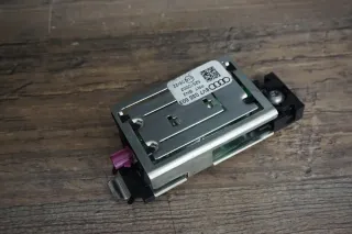 Original Audi TT 8S 2.0 TFSI Antennenverstärker Antenne Telefon GSM 8V7035503 - Bild 1