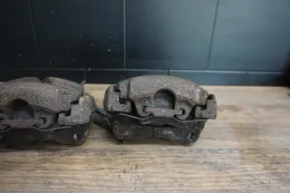 VW T5 Multivan 7H Bj.07 Bremssattel vorn rechts Links Bremse Bremsanlage 2.5TDI - Bild 5