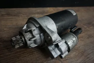 Orginalteil Anlasser Starter VW T5 2.5 TDI Kasten Transporter 2009 02M911023Q - Bild 2