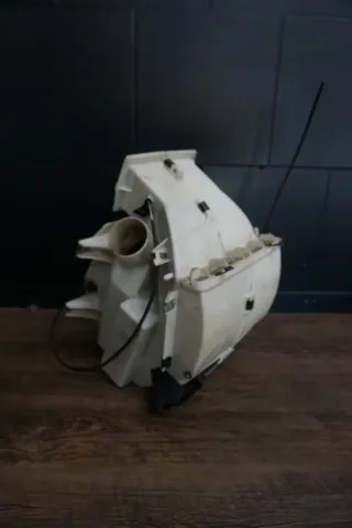Porsche 924 2.0 8V Heizung 321819095F Lüftermotor Heizungsmotor - Bild 4