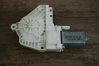 Audi A4 8K A1 8X Fensterheber Fensterherbermotor vorne links 8K0959801A - Bild 2