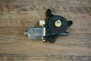 Skoda Octavia III 5E 5E5 el Fensterhebermotor vorne links 0130822717 5Q0959801B - Bild 1