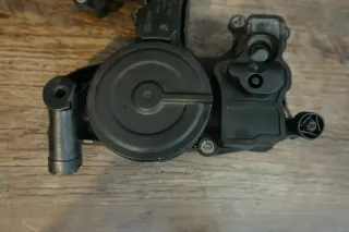 Audi A4 B8 8K 1.8 TFSI 118kW Ölabscheider 06H103495H - Bild 2