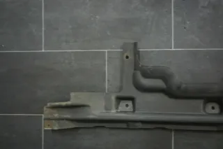 VW T5-Abdeckung Unterbodenverkleidung links hi Radstand 3000 mm - 7H0825209B - Bild 2