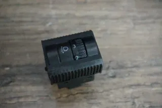 Schalter für Leuchtweitenregelung VW Transporter T5 Kasten 7H0941333 - Bild 1