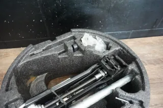 Skoda Superb MK2 3T Kofferraum Kofferraum Werkzeug Ablage Schaumstoff 3T0012115 - Bild 4