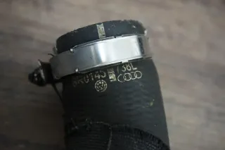Audi Turbo Schlauch Rohr Ladeluftkühler Druckschlauch 8R0145738L - Bild 4