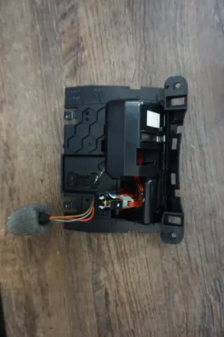 Audi A4 S4 8K A5 S5 Q5 Aschenbecher 8K0857951 Ascher Blende 12V schwarz - Bild 3