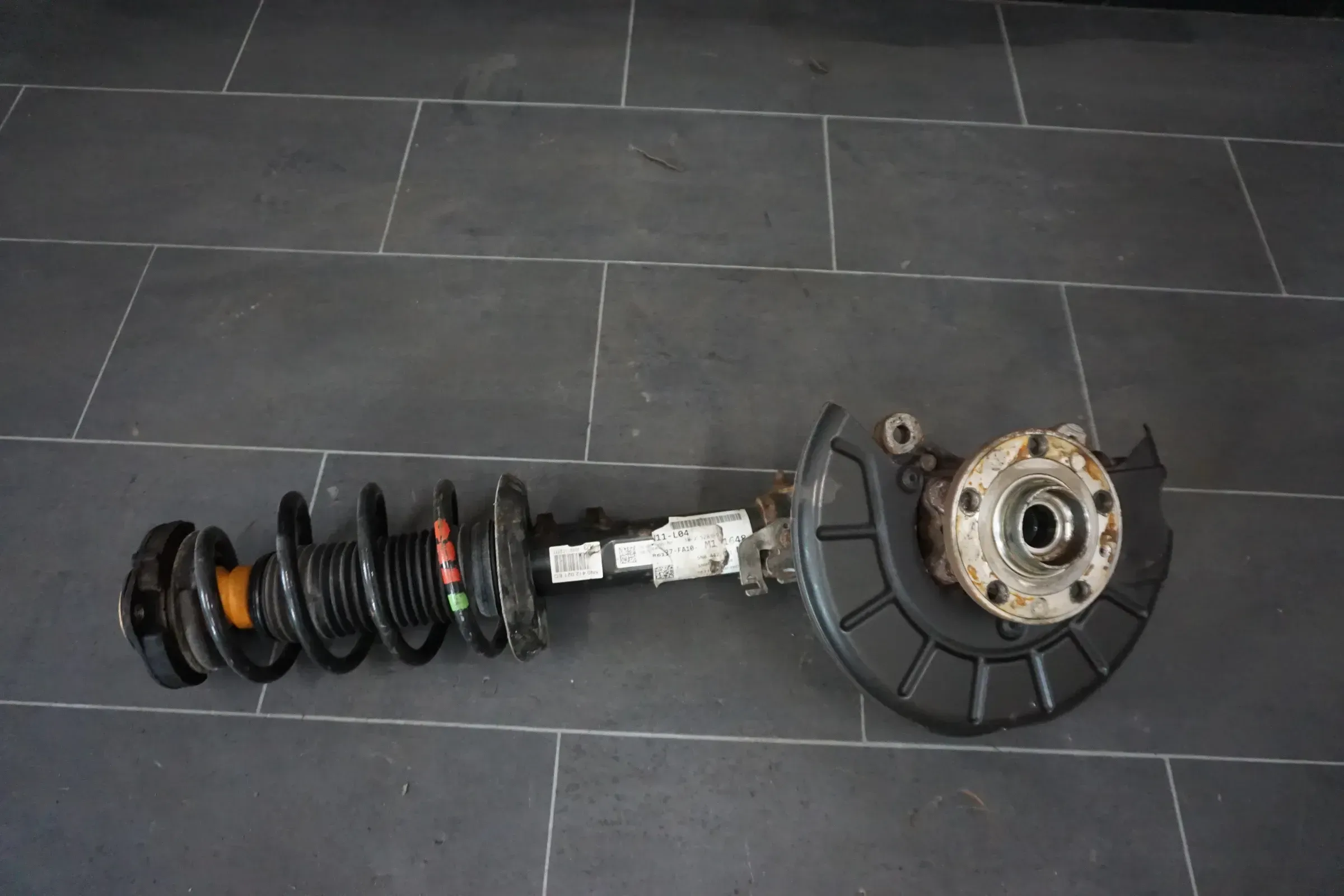 ORIGINAL Federbein vorn vorne rechts VW TIGUAN 5N 5N0412021EC - Bild 1
