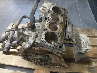 Motor VW Passat 3BG Audi A4 8E 1,6 ALZ Benzin Motor 102 PS 75kw Rumpf - Bild 4