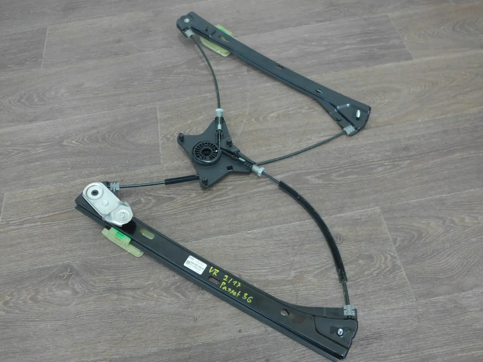 Original VW Passat B8 3G Fensterheber vorne rechts 3G0837462B - Bild 1