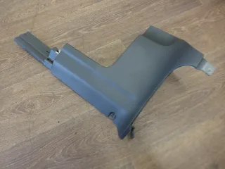 VW Golf 5 1K1 1K Verkleidung Armaturenbrett rechts unten 1K1858368A - Bild 2