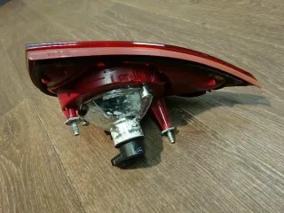 VW Golf 5 GTI Rücklicht rechts Innen Rückleuchte Heckleuchte 1K6945094J Schmutz - Bild 3