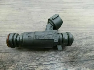 Audi A4 S4 8E B6 BBK 4,2 V8  Einspritzdüse Einspritzventil 02801560180 - Bild 3
