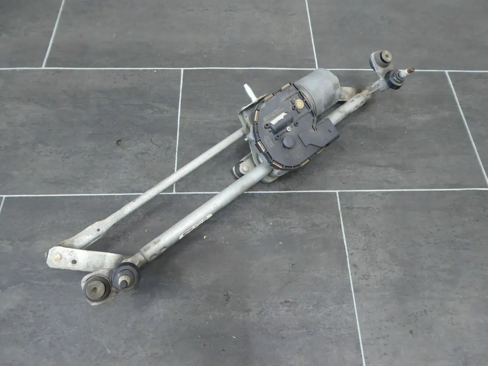VW Scirocco 3 Wischermotor Motor Scheibenwischer 1K8955023B 1K8955119B - Bild 1