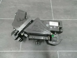 VW Phaeton 3D Luftführung Stellmotor unten rechts 3D0819874B Luftkanal Lüftung - Bild 1
