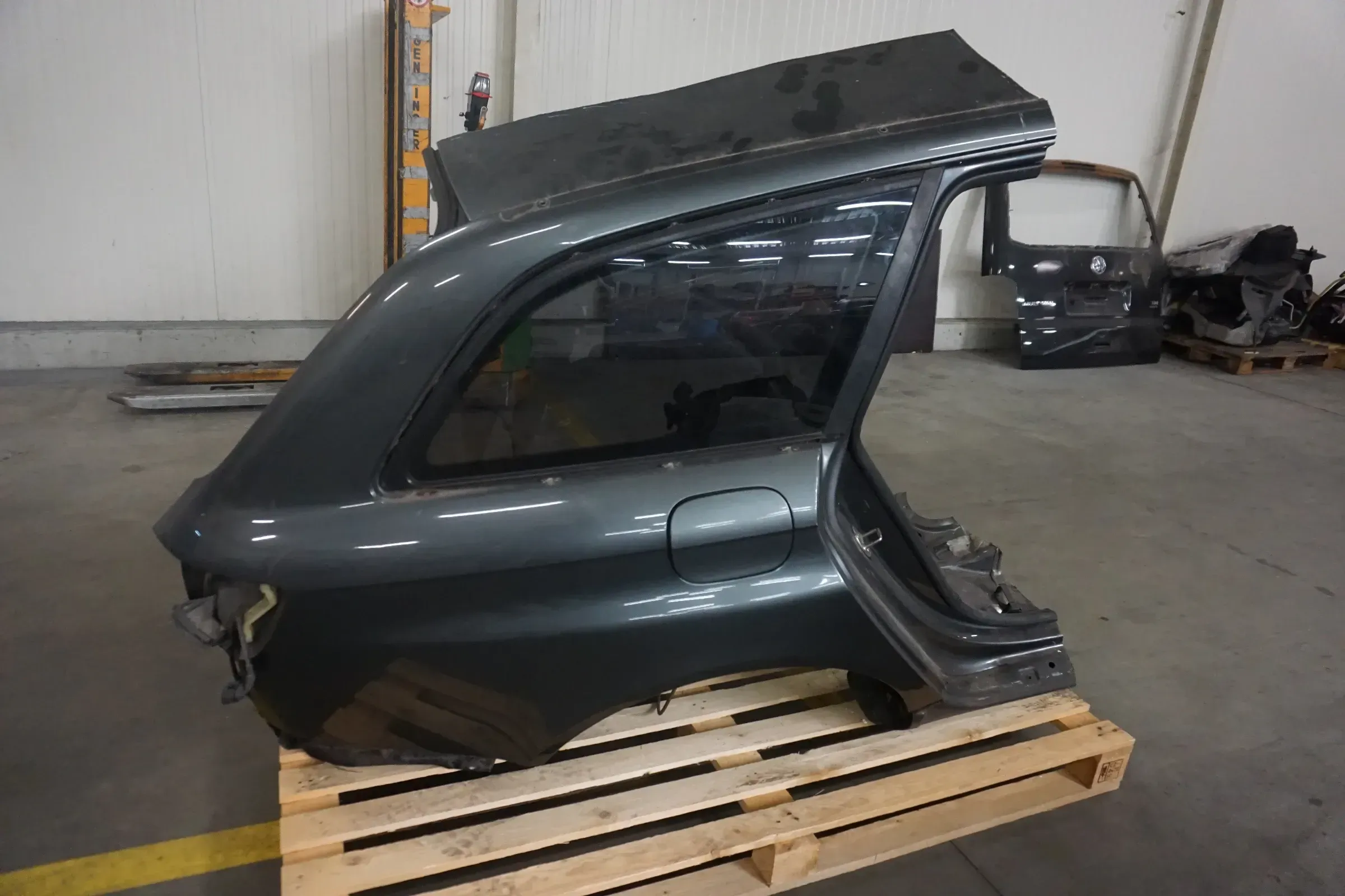 Audi RS6 4F 5.0 V10 Seitenteil Einschweißblech Seitenwand rechts Beifahrerseite - Bild 1