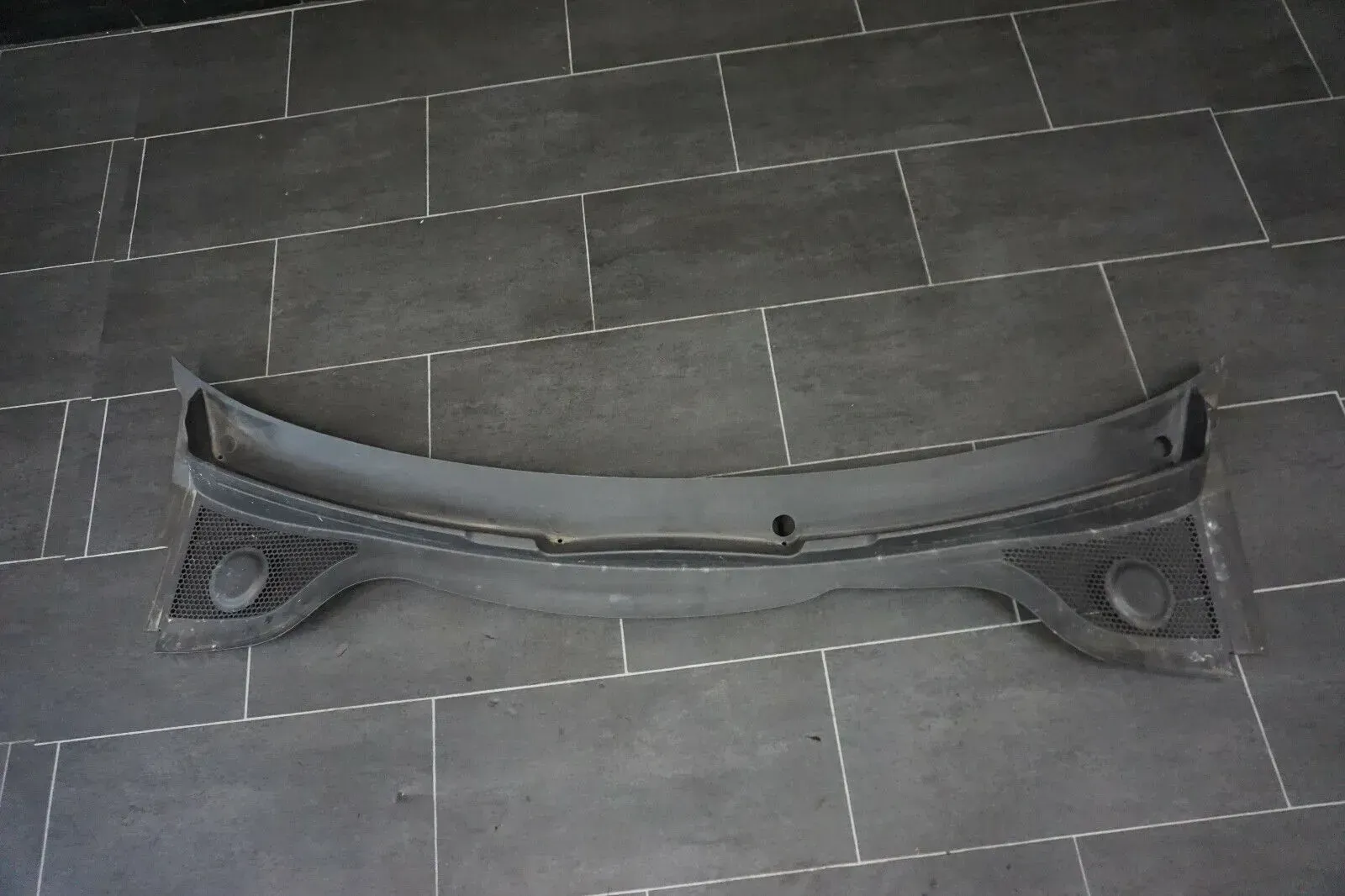 Original Audi Q3 8U Wasserkastenabdeckung 8U1819403 Windlauf - Bild 1