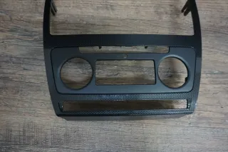 Skoda Octavia 1Z 1Z0858069ES Instrumententafel Verkleidung Radio Blende Carbon - Bild 4