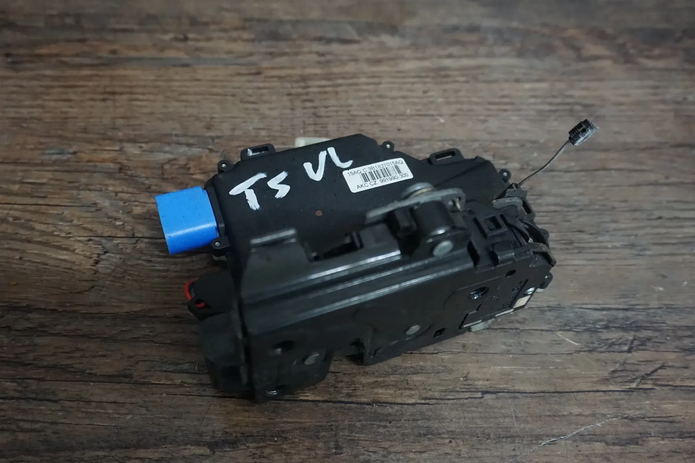 Türschloss mit Zentralverriegelung Vorne Links for VW T5 Polo 9N 3B1837015AQ - Bild 1
