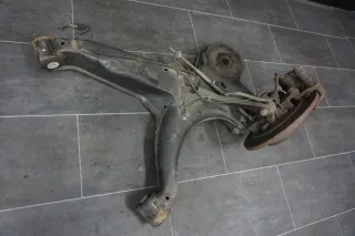 MERCEDES VITO W447 Achsschenkel links hinten A4473570206 Querlenker - Bild 2