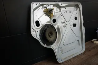 Volkswagen VW T5 Fensterheber Gestänge rechts 7H0837730L Türblech - Bild 2