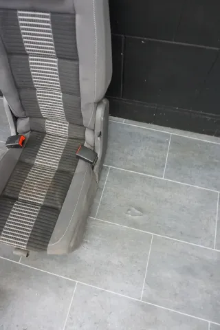Sitz Sitzbank hinten für VW TOURAN 1 1T0883064B hinten mitte 09/2003 - Bild 5