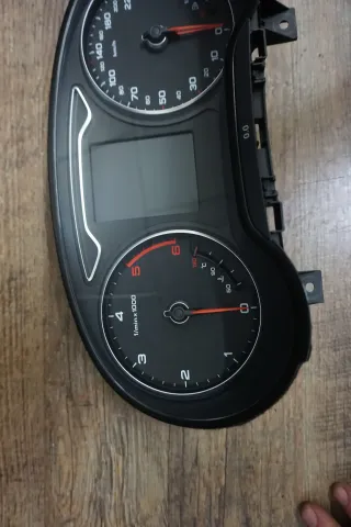 Audi A3 8V Tacho Kombiinstrument Diesel TDI MFA 8V0920870B Farbdisplay colour - Bild 4