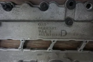 Audi Q7 4L V12 TDI Ventildeckel Rechts 05A103476C Zylinderkopfhaube 6,0L TDI - Bild 5