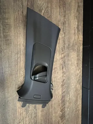 VW Polo VI Säulenverkleidung B-Säule rechts Schwarz 2G4867243C - Bild 1