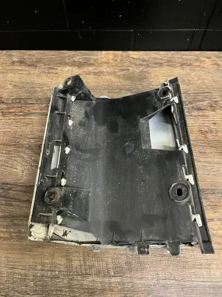 VW Transporter T5 Ecke Blende Stoßstange hinten rechts 7H0807322B - Bild 4