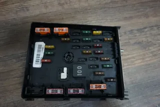 Sicherungskasten Relaiskasten Sicherungsbox VW Passat 3C 3C0937125A - Bild 2