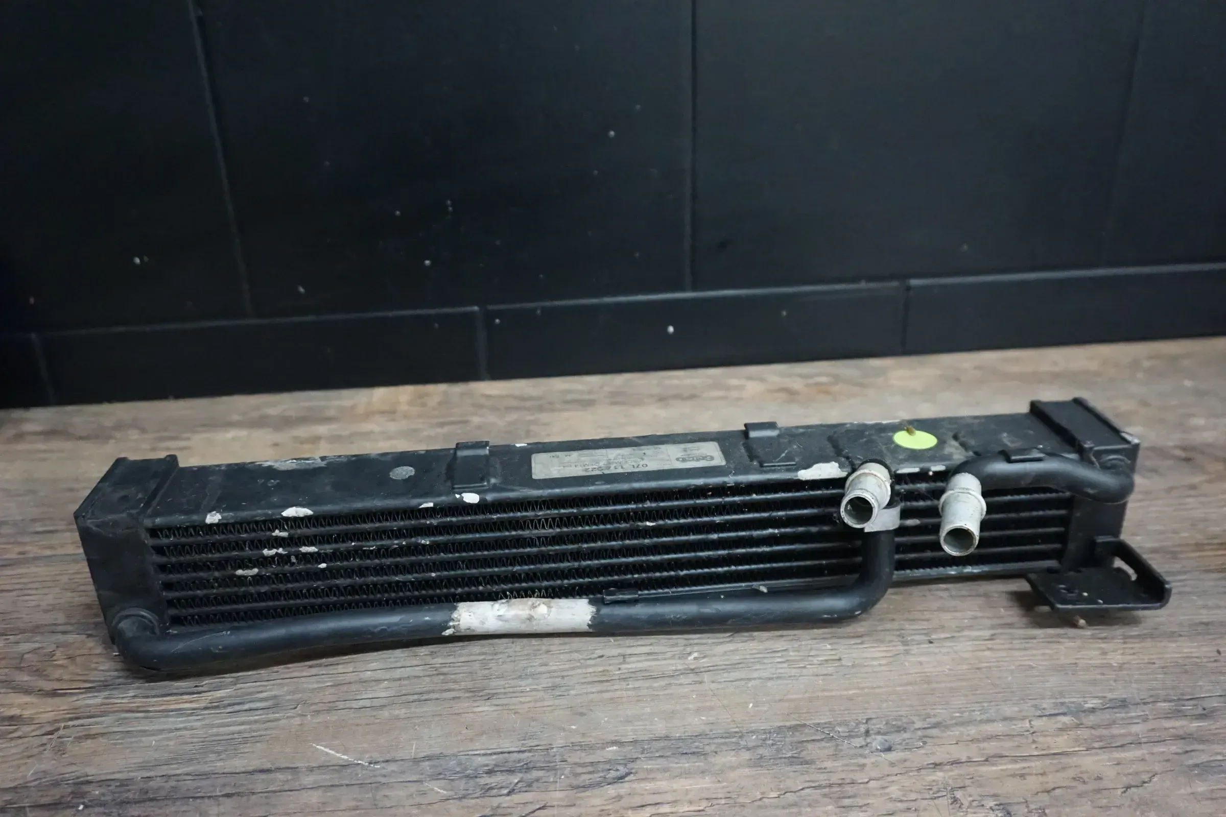Audi RS6 4F V10 Ölkühler Kühler 07l117022 - Bild 1