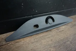 VW Touareg 7L Abdeckung Verkleidung hinten Wischer Heckklappe 7L6867927 - Bild 2