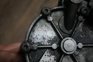 Unterdruckpumpe Vakuumpumpe für VW T4 Transporter 2,5 TDI Diesel ACV 074145100A - Bild 4