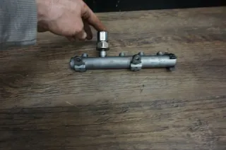 Audi VW 3,0 TDI Einspritzleiste Druckregler Kraftstoffverteiler 059130090AB - Bild 5