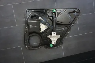 VW Passat Variant 3C B6 Fensterheber Türblech hinten links 3C4839755H - Bild 2