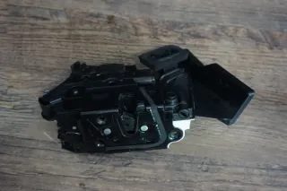 VW Polo V 6R Türschloss Türverriegelung Vorne Links 5K1837015B - Bild 2