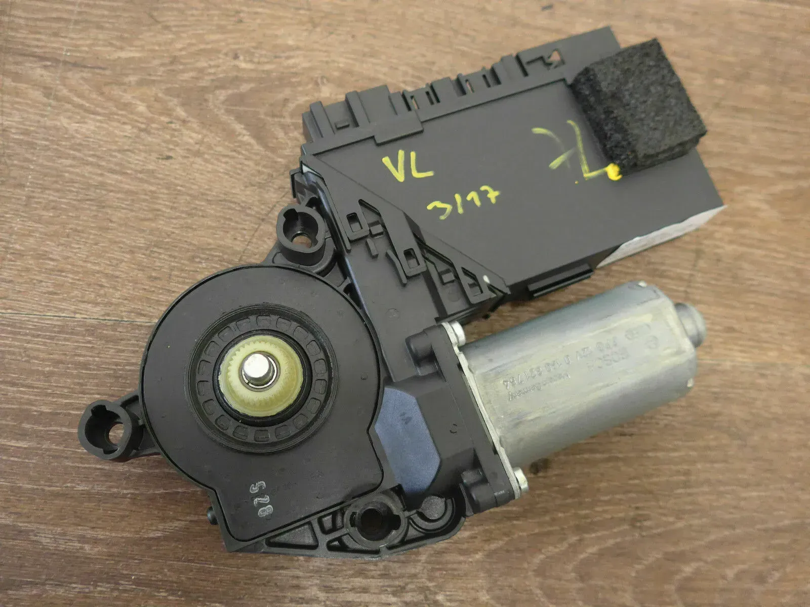 VW Touareg 7L Fensterhebermotor Motor Fensterheber vorne links 3D1959793E - Bild 1